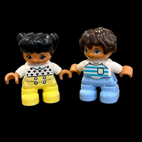 Lego Duplo Twin Toddler Figures Boy & Girl Set With Yellow & Blue Outfits - Picture 1 of 2